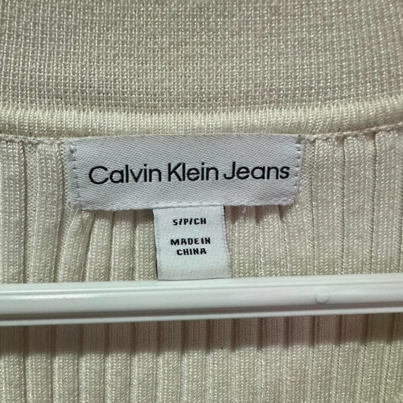 Calvin Klein Jeans Cream Ribbed Polo Button Down - Picture 2 of 2